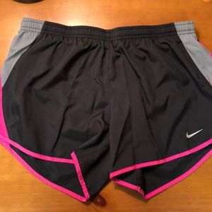 Nike women’s shorts